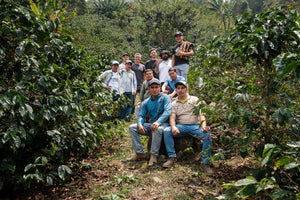 Gruppenbild mit Kaffeefarmern aus Peru.