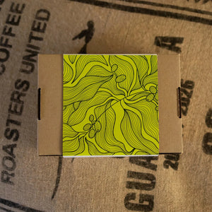 Happy Birthday Geschenkbox mit individuell wählbarem Bio-Kaffee aus der CARLES Kaffeerösterei.